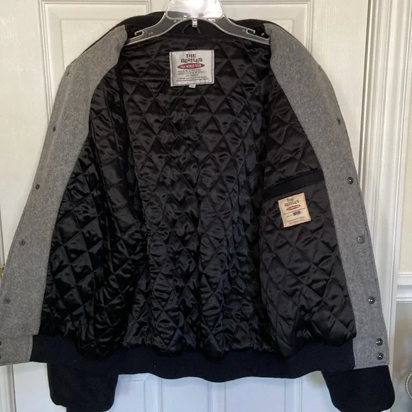 VINTAGE ‘The Beatles 1964 World Tour’ Limited Edition Crew Jacket Size XL RARE - Picture 7 of 15
